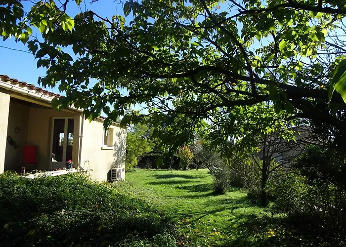 Idependant Au Rez De Chaussee D'une Longere , Terrasse , Jardin * Saint-Ambroix